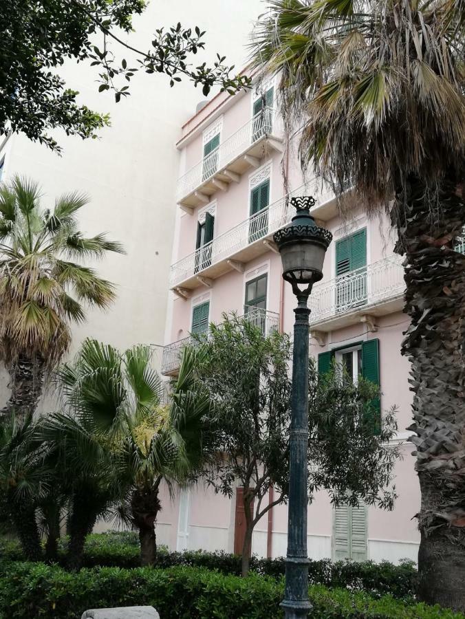 Pappalardo - Regina Elena Apartment Трапани Екстериор снимка